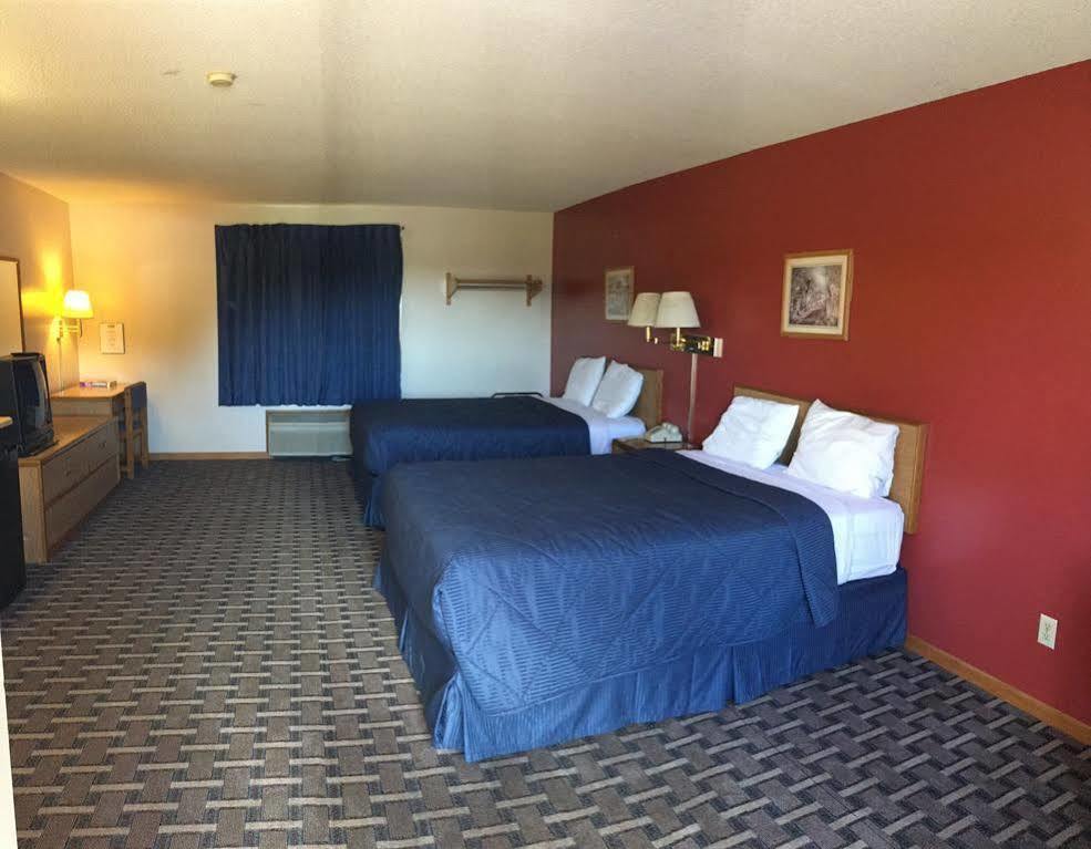 Budget Host Inn Fridley Exterior foto